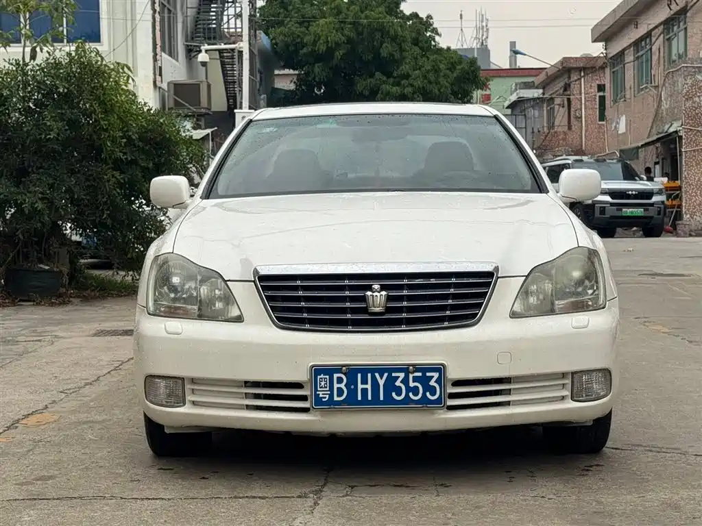 Toyota Crown 2005 — фото 2