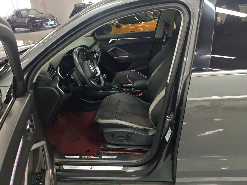 Audi Q3 2021