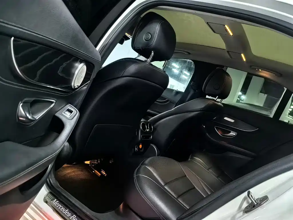 Mercedes-Benz C-Class 2020 — фото 14