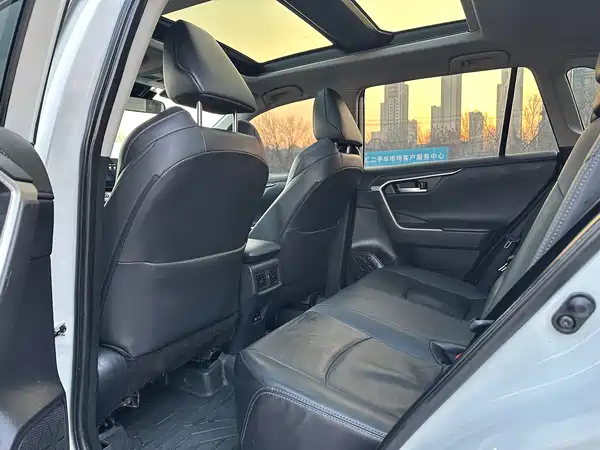 Toyota Wildlander 2024