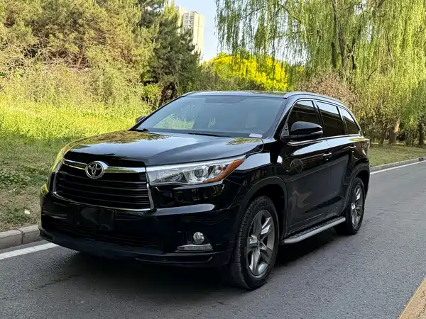 Toyota Highlander 2015