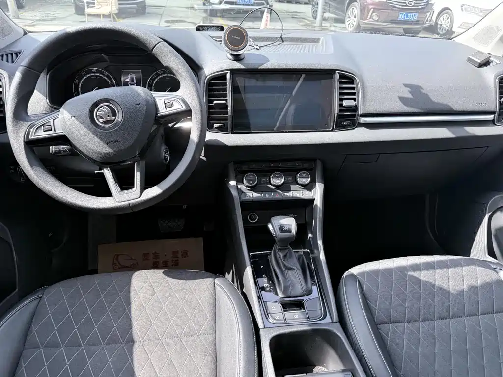 Skoda Karoq 2020 — фото 15