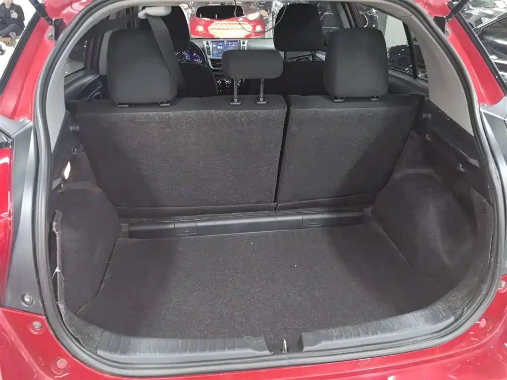 Toyota Yaris L 2018 — фото 19