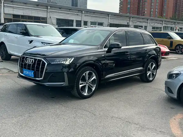 Audi Q7 2021