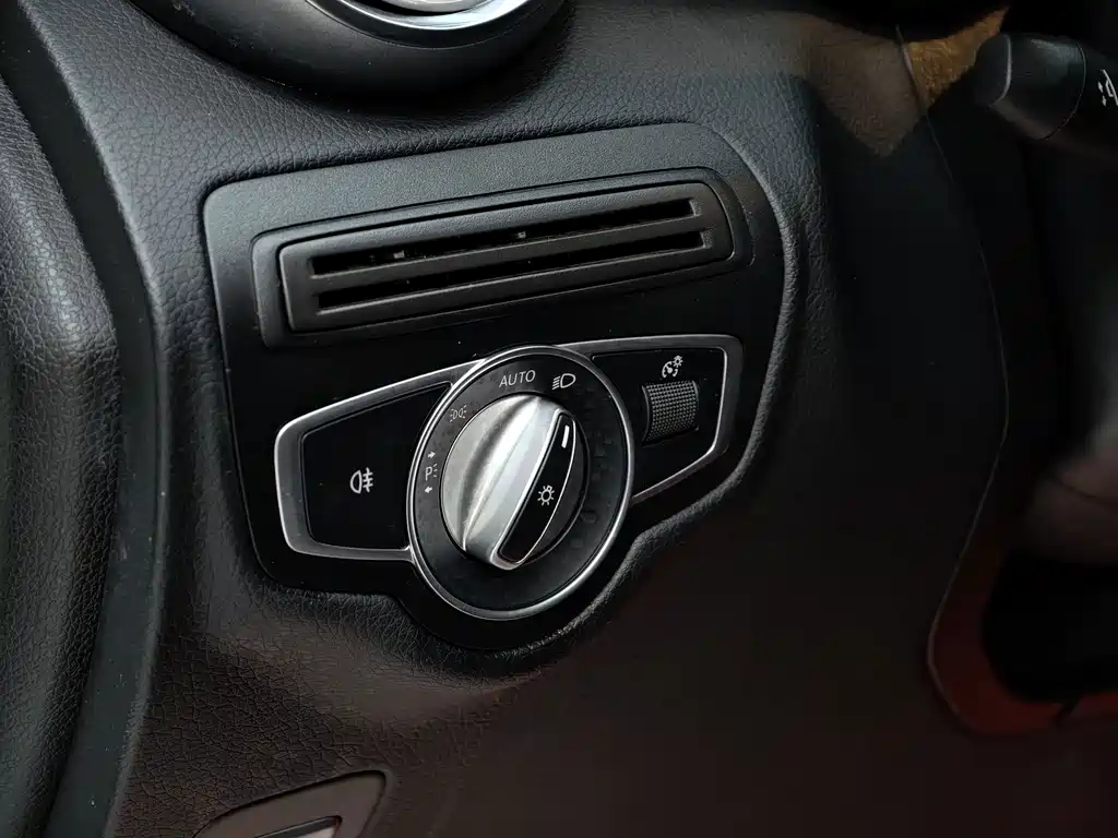 Mercedes-Benz GLC 2020 — фото 24
