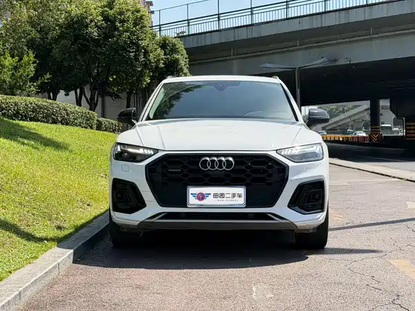 Audi Q5L 2022
