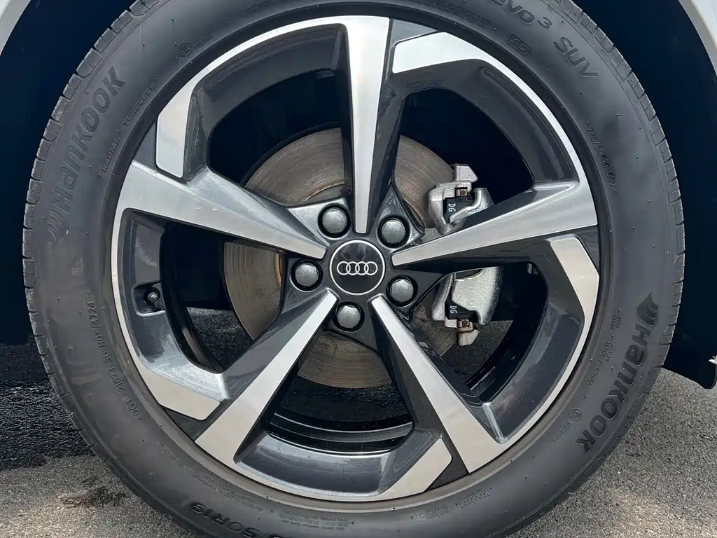 Audi Q3 2025 — фото 15