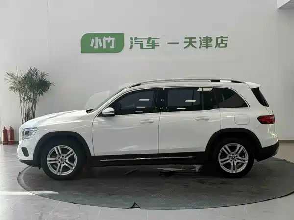 Mercedes-Benz GLB 2021