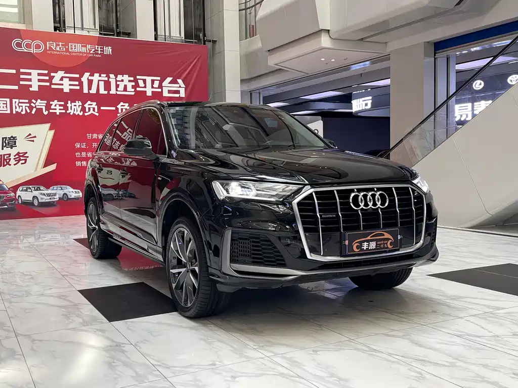 Audi Q7 2023 — фото 3