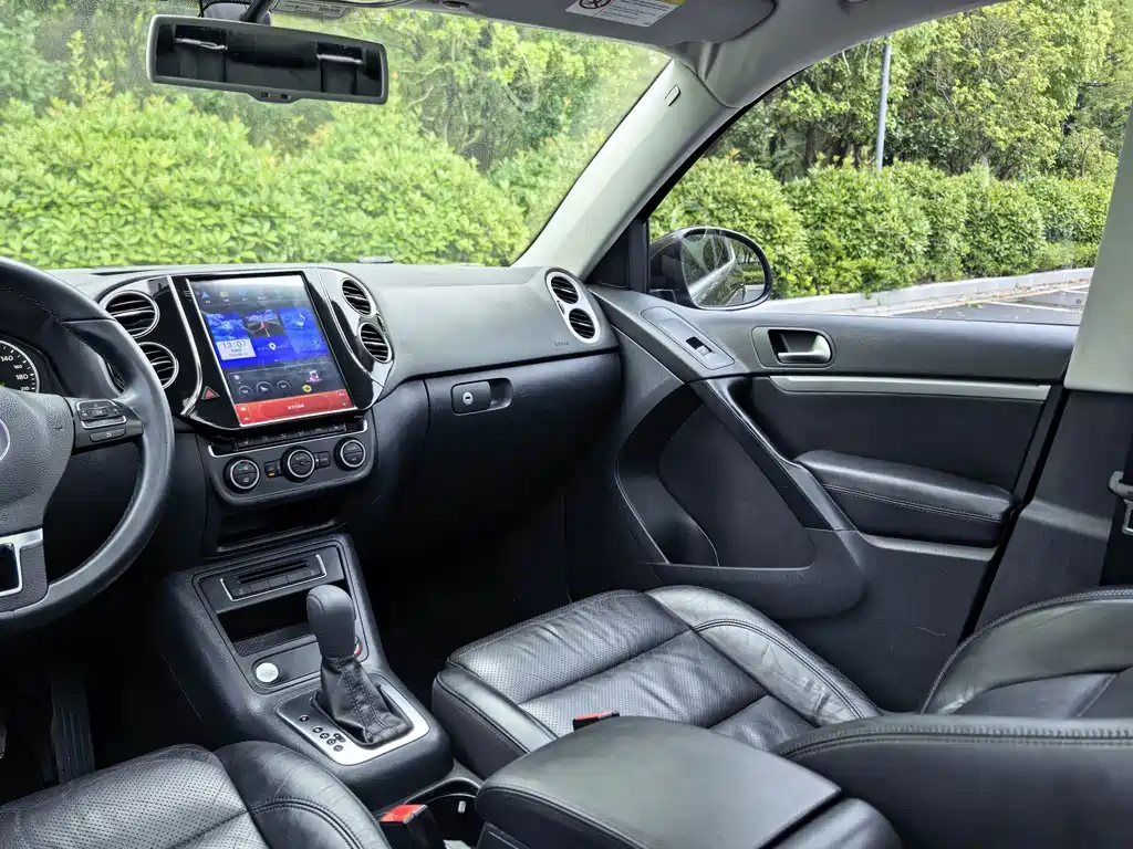 Volkswagen Tiguan 2015 — фото 16