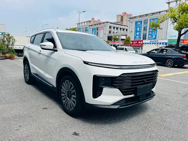 Jetour X70 PLUS 2025