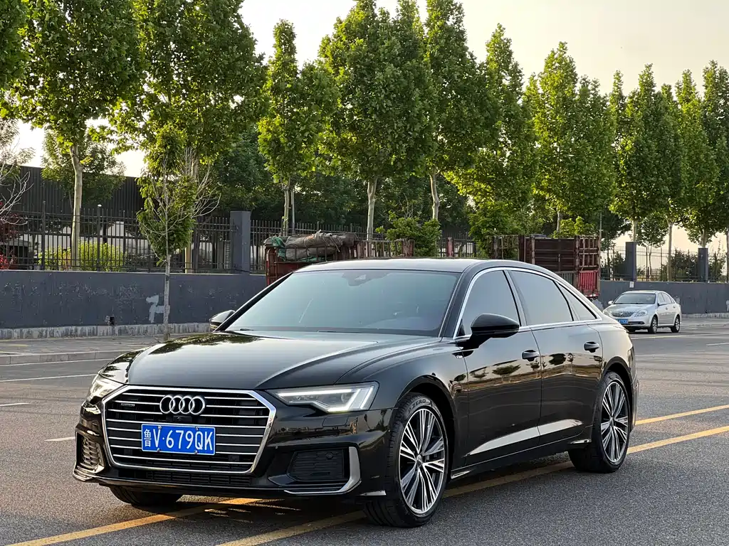 Audi A6L 2019 — фото 1