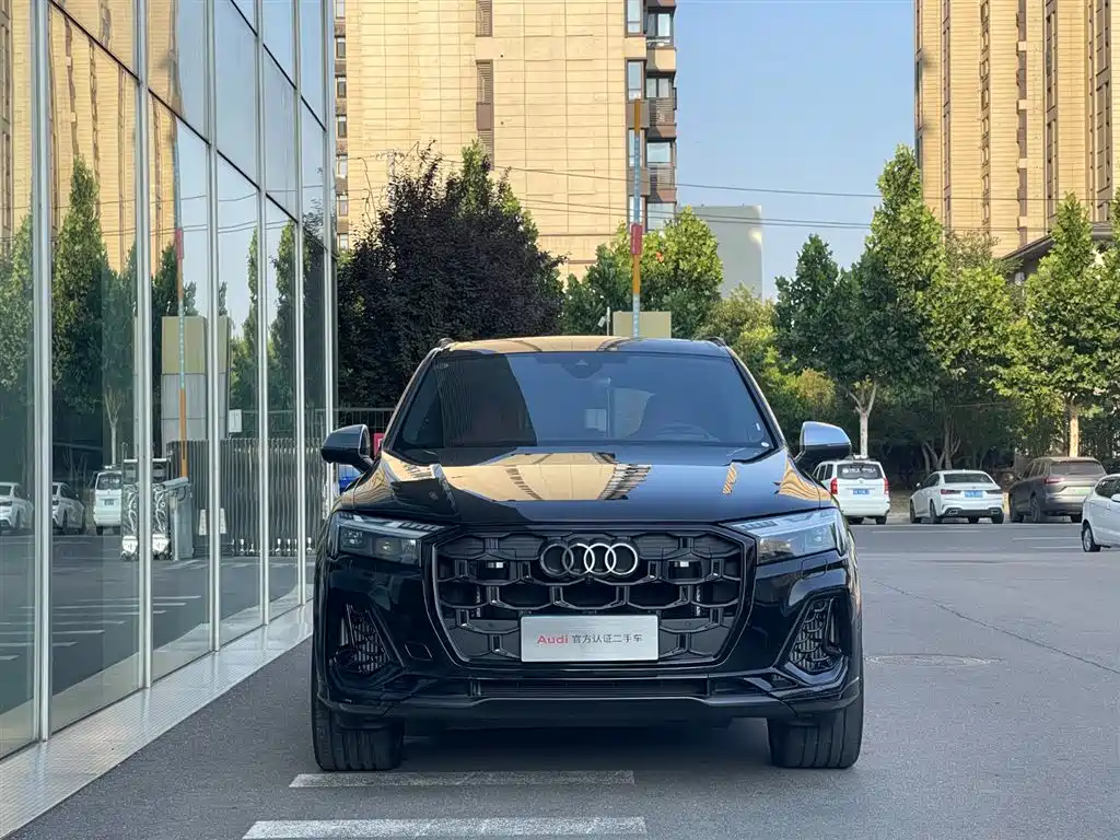 Audi SQ7 2026 — фото 2