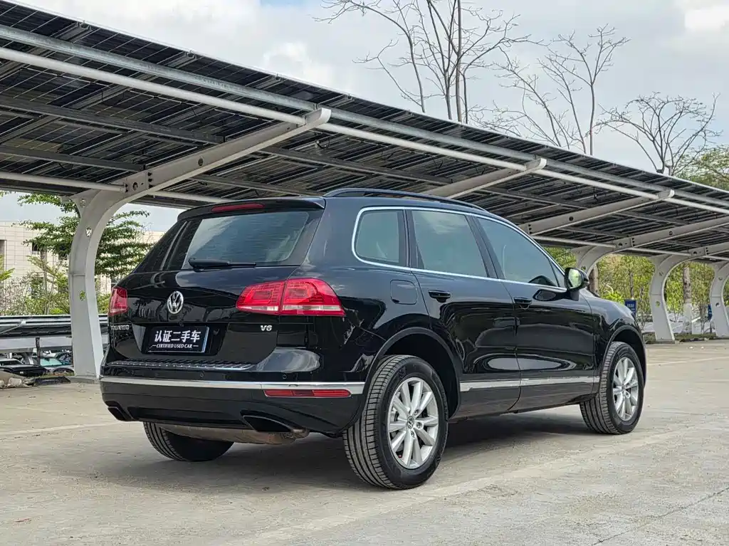 Volkswagen Touareg 2017 — фото 5