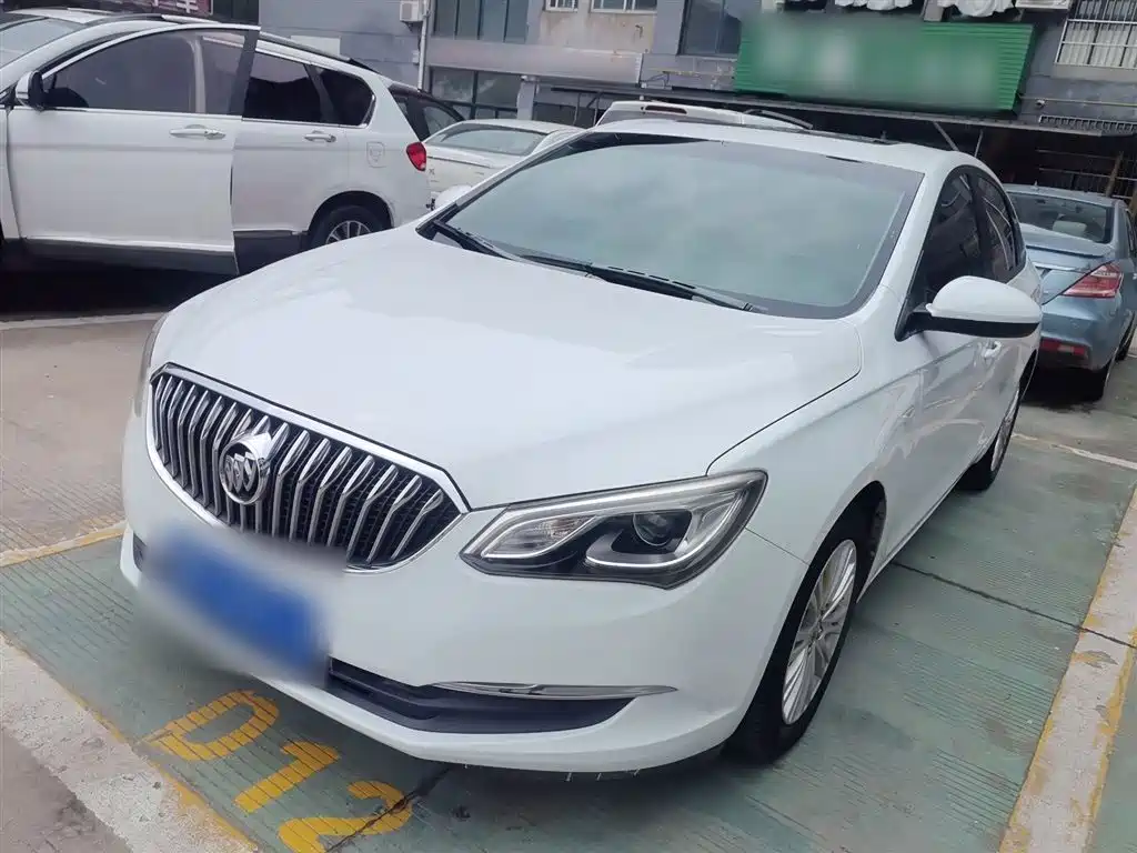 Buick Excelle 2017 — фото 2