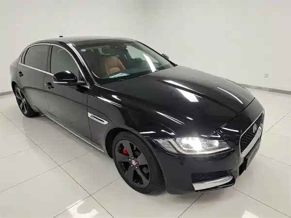 Jaguar XFL 2018
