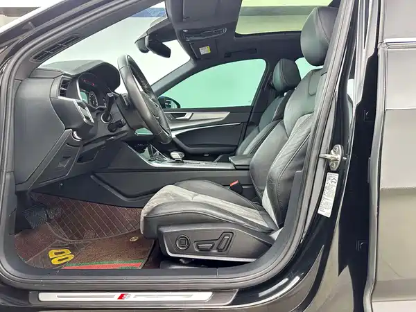 Audi A6L 2021