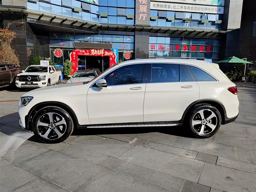 Mercedes-Benz GLC 2022 — фото 3