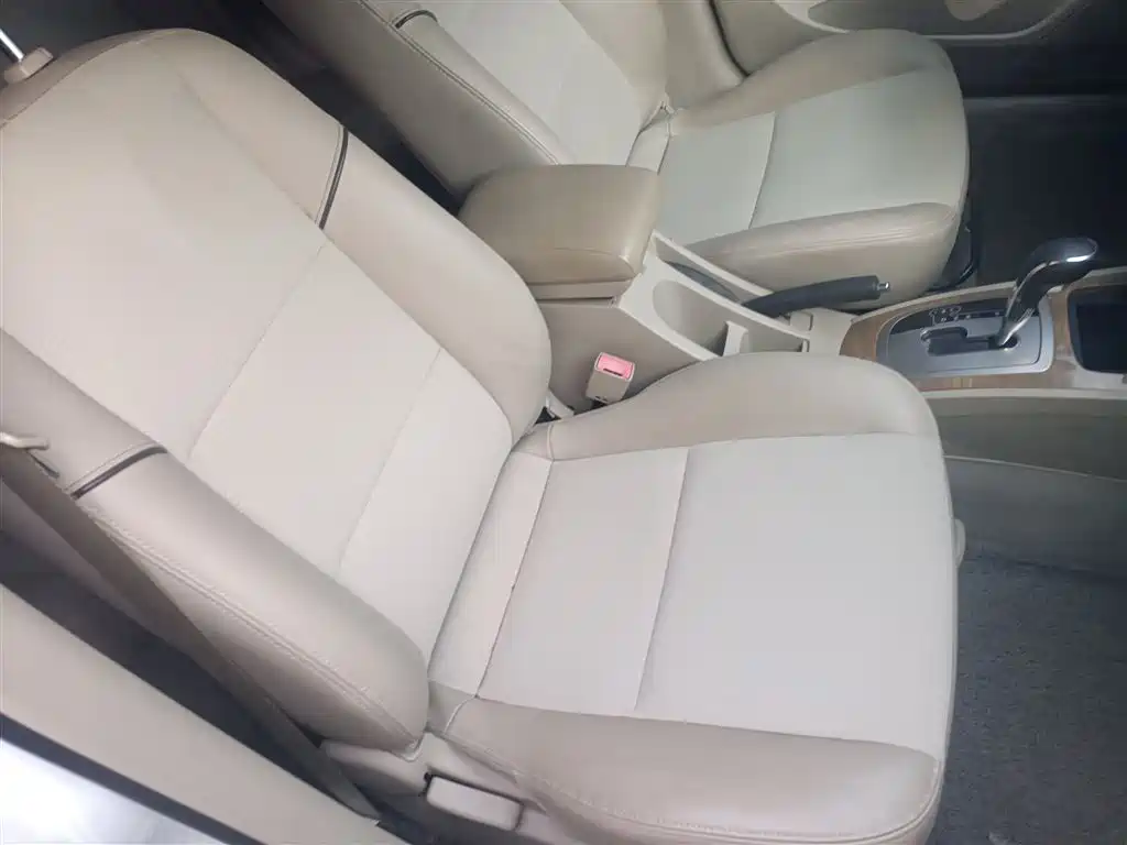 Buick Excelle 2015 — фото 25