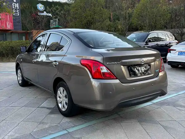 Nissan Sunny 2017