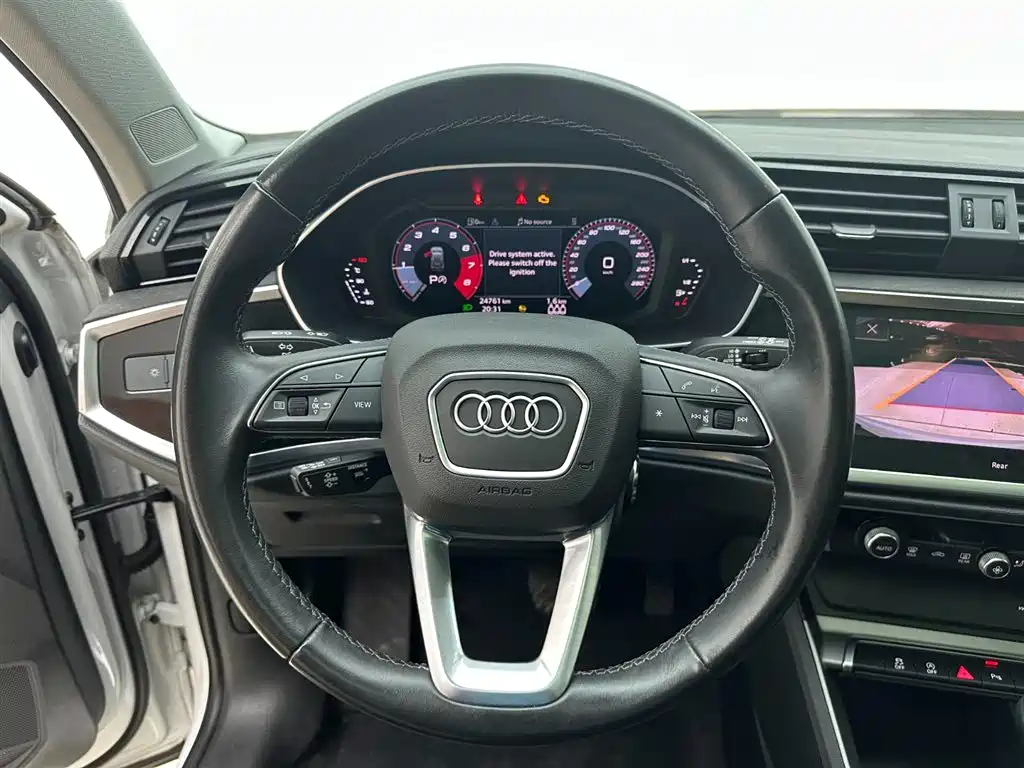 Audi Q3 2022 — фото 20