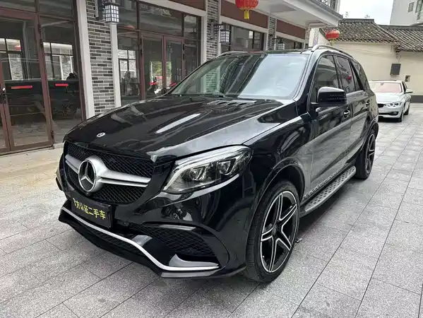 Mercedes-Benz M-Class 2012