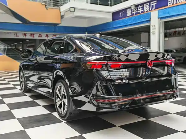 Volkswagen Magotan 2024