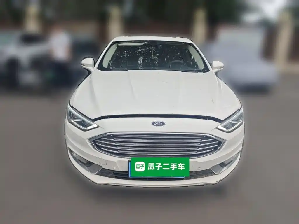 Ford Mondeo 2018 — фото 24