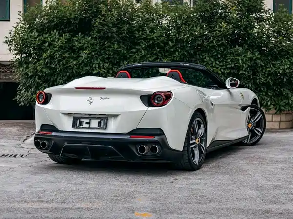 Ferrari Portofino 2019