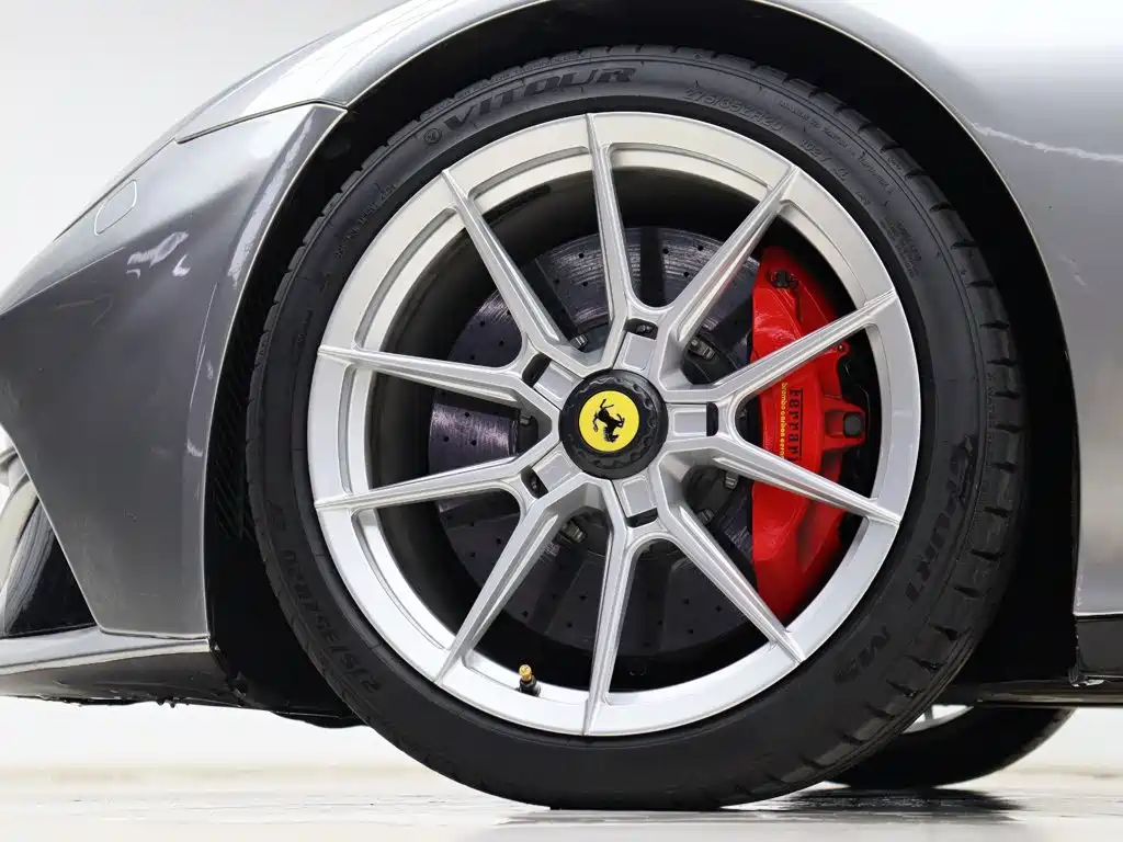 Ferrari F12berlinetta 2015 — фото 24