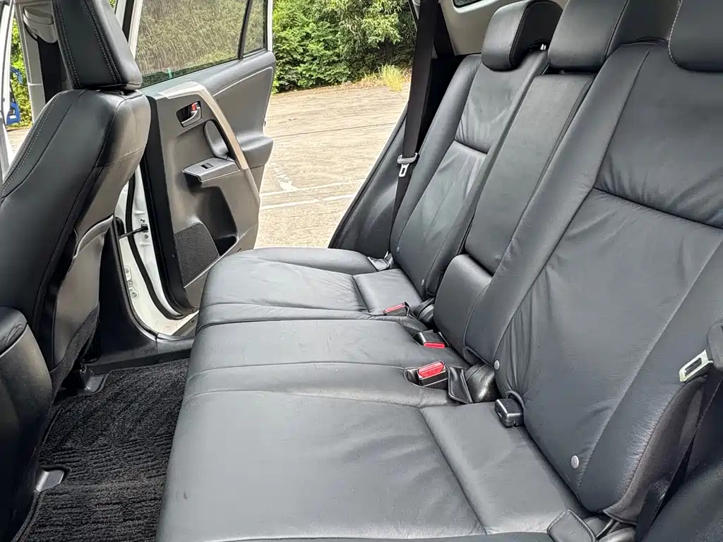 Toyota RAV4 2014 — фото 10