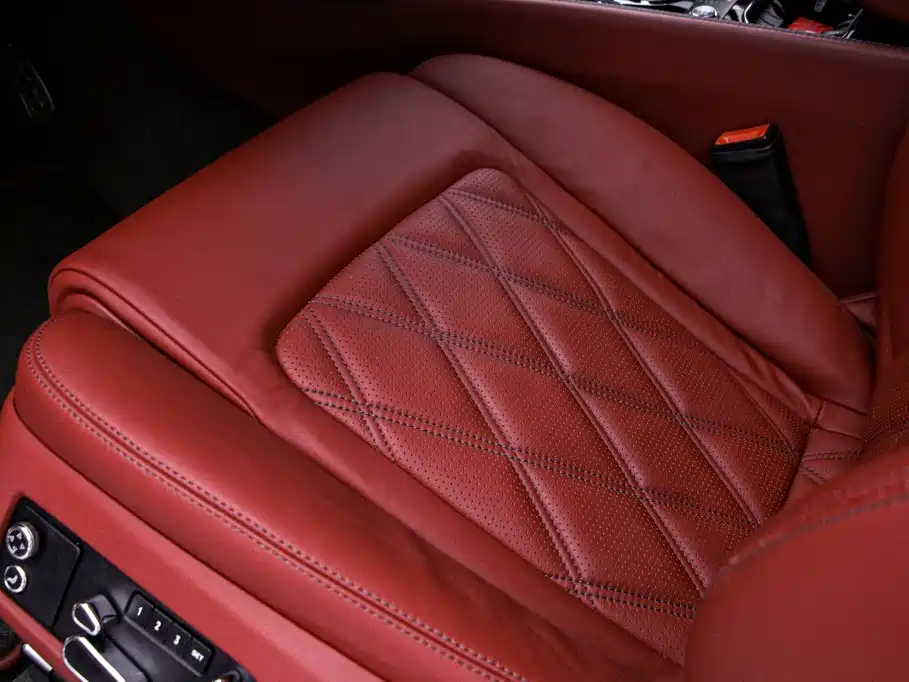 Bentley Continental 2016 — фото 14