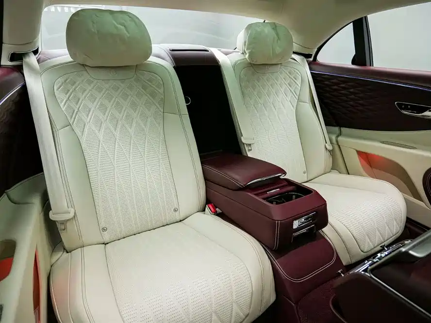 Bentley Flying Spur 2020 — фото 14