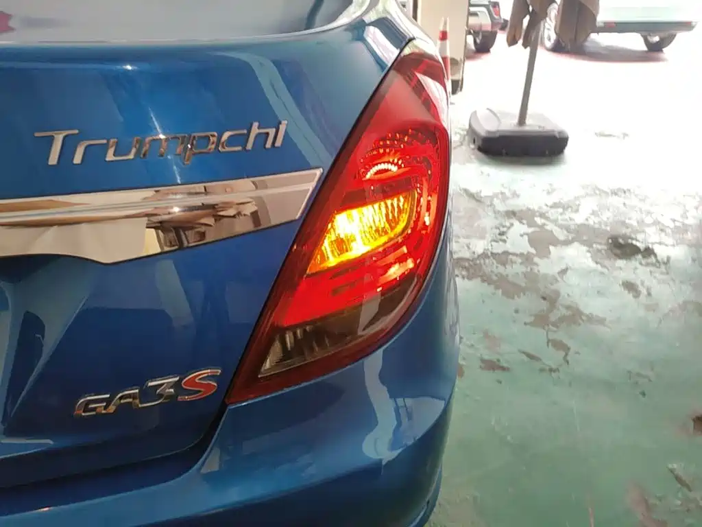 GAC Motor Trumpchi GA3S 2015 — фото 8