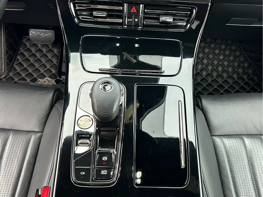 GAC Trumpchi M8 2023 — фото 18