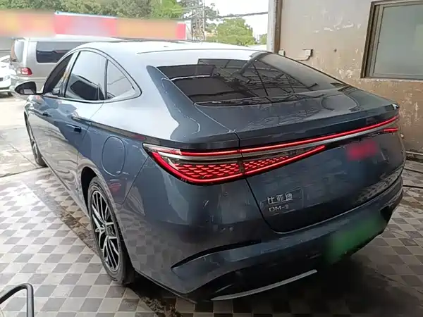 BYD Seal 07 DM-i 2024