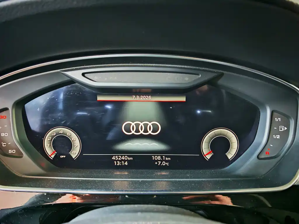 Audi A8 2024 — фото 9