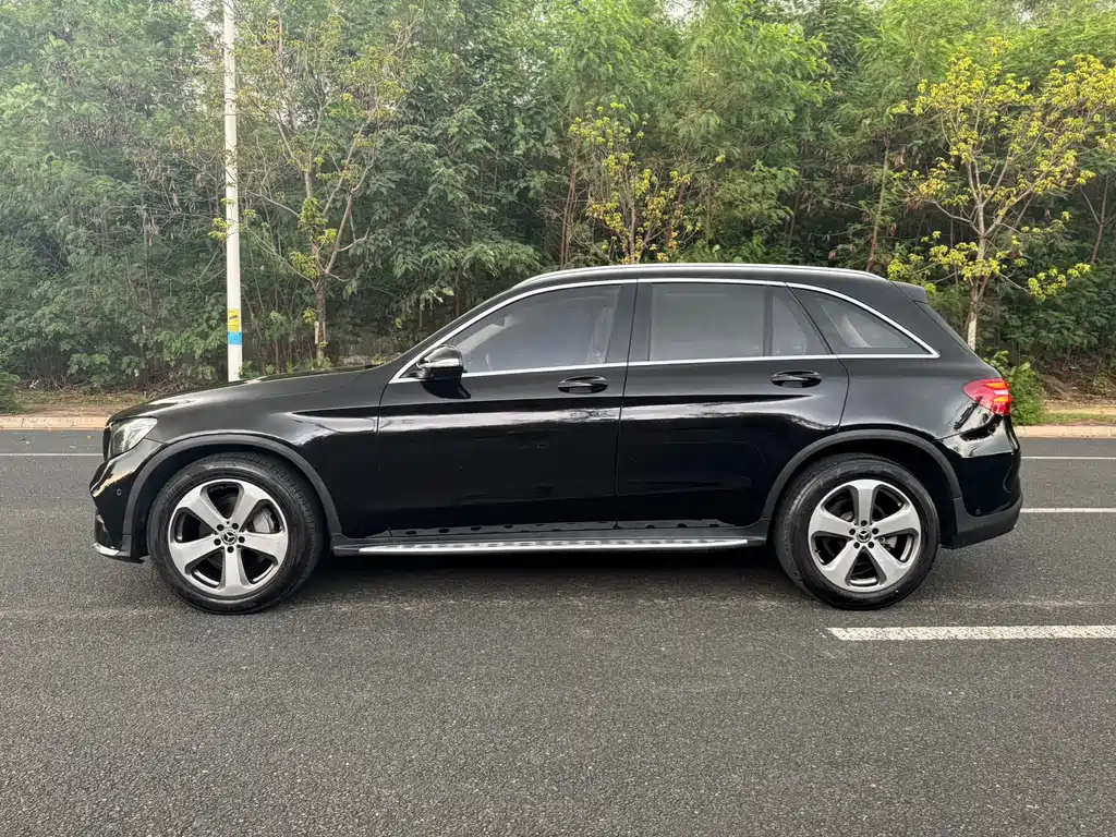 Mercedes-Benz GLC 2017 — фото 13