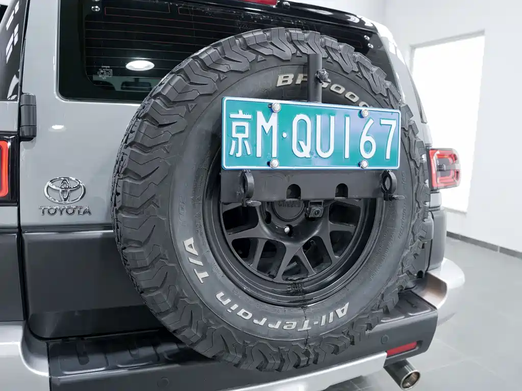 Toyota FJ Cruiser 2024 — фото 22
