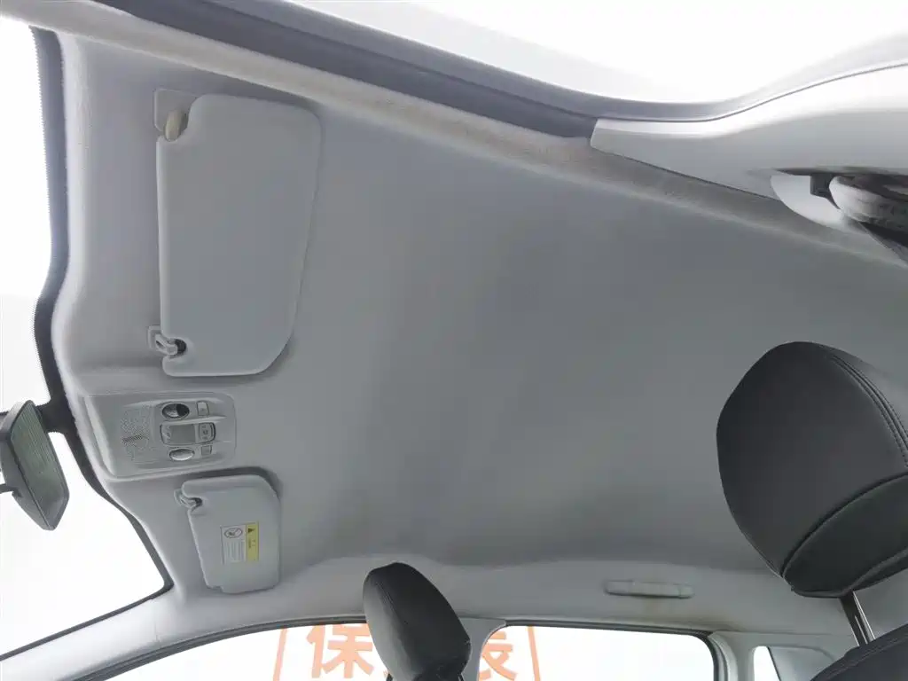Peugeot 2008 2016 — фото 14