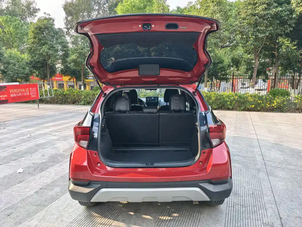 Toyota Yaris L 2022 — фото 14