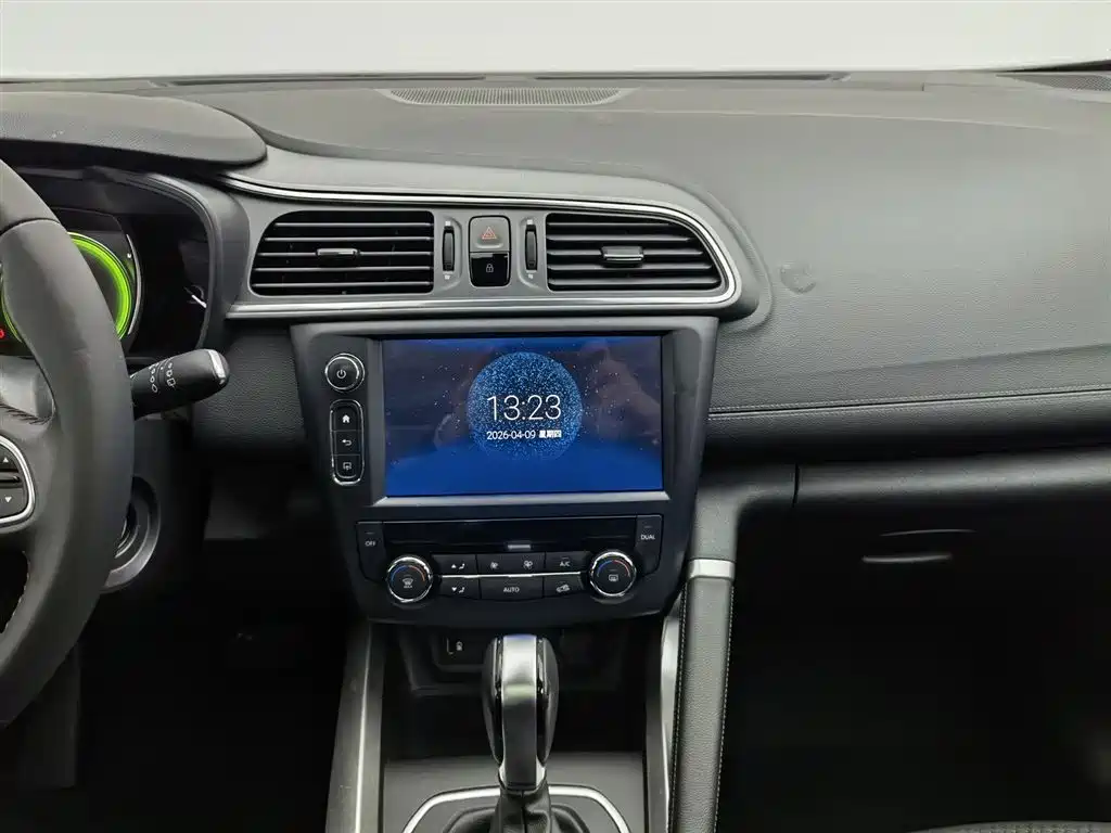 Renault Kadjar 2019 — фото 12