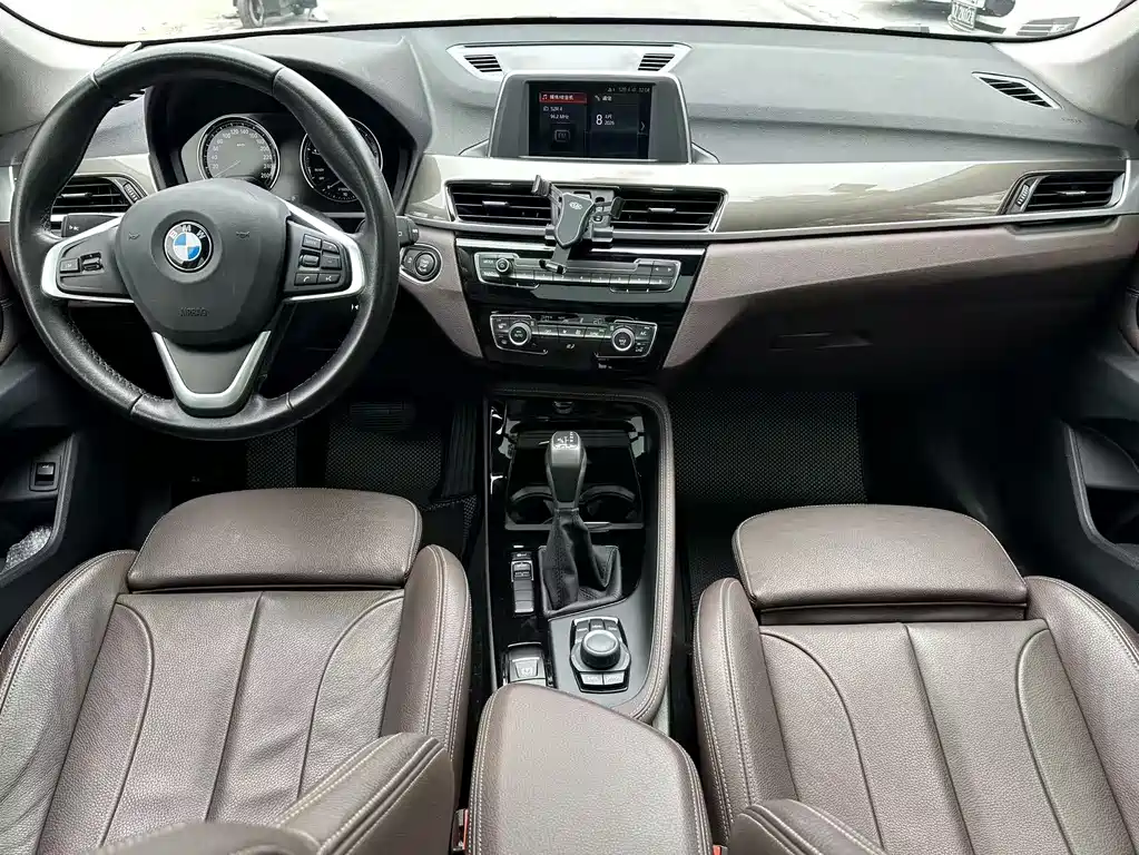 BMW X1 2019 — фото 11