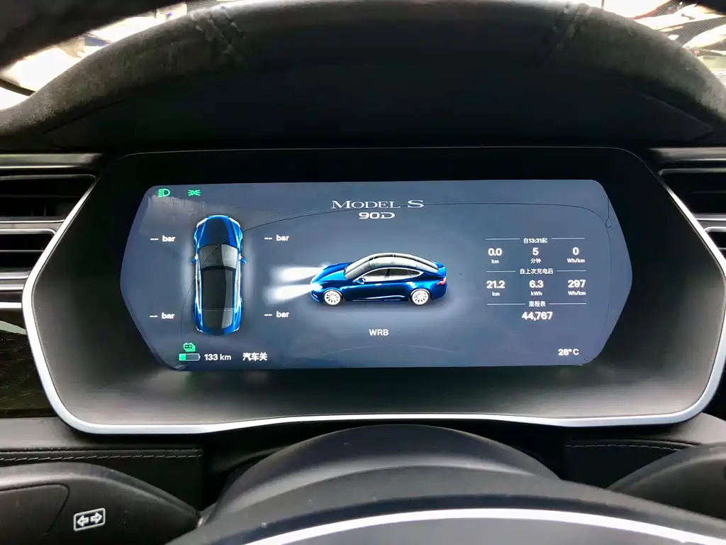 Tesla Model S 2016 — фото 10