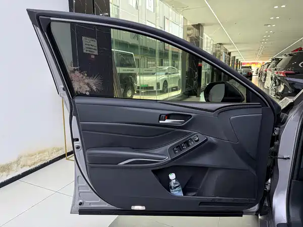 Toyota Avalon 2023