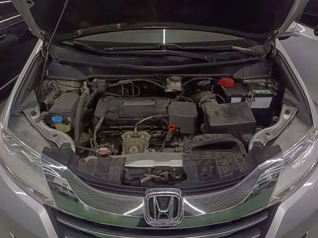 Honda Odyssey 2015 — фото 16