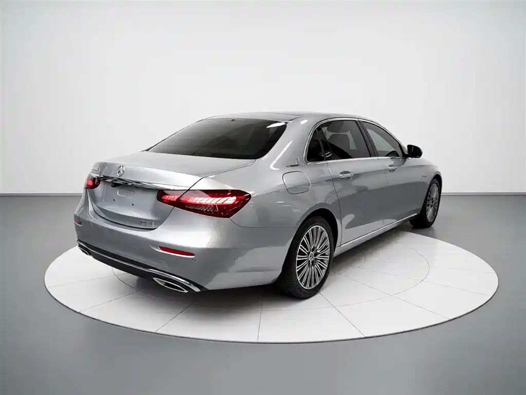 Mercedes-Benz E-Class 2020 — фото 7