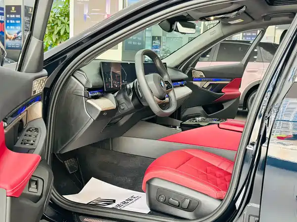 BMW 5 Series 2024
