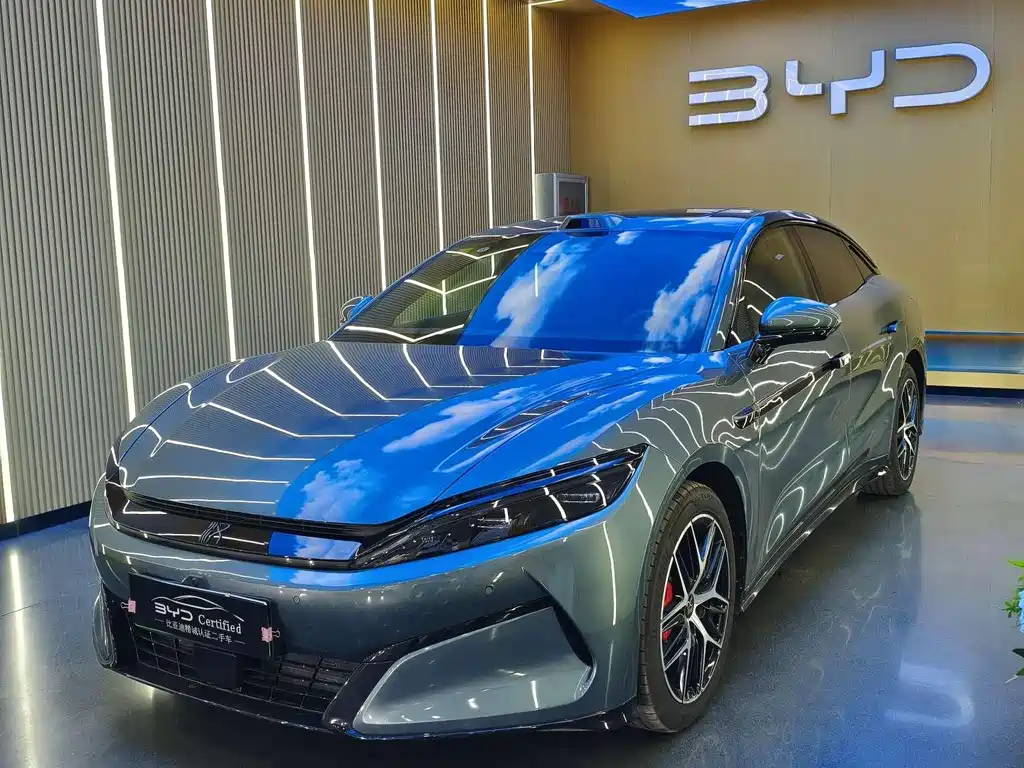 BYD Han L 2025