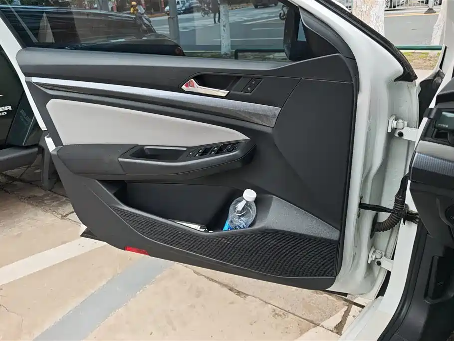 Volkswagen Bora 2023